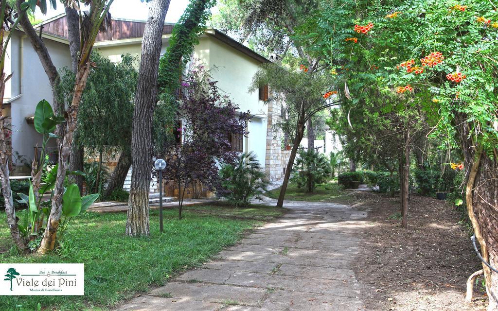 B&B Viale Dei Pini Кастелланета-Марина Екстер'єр фото
