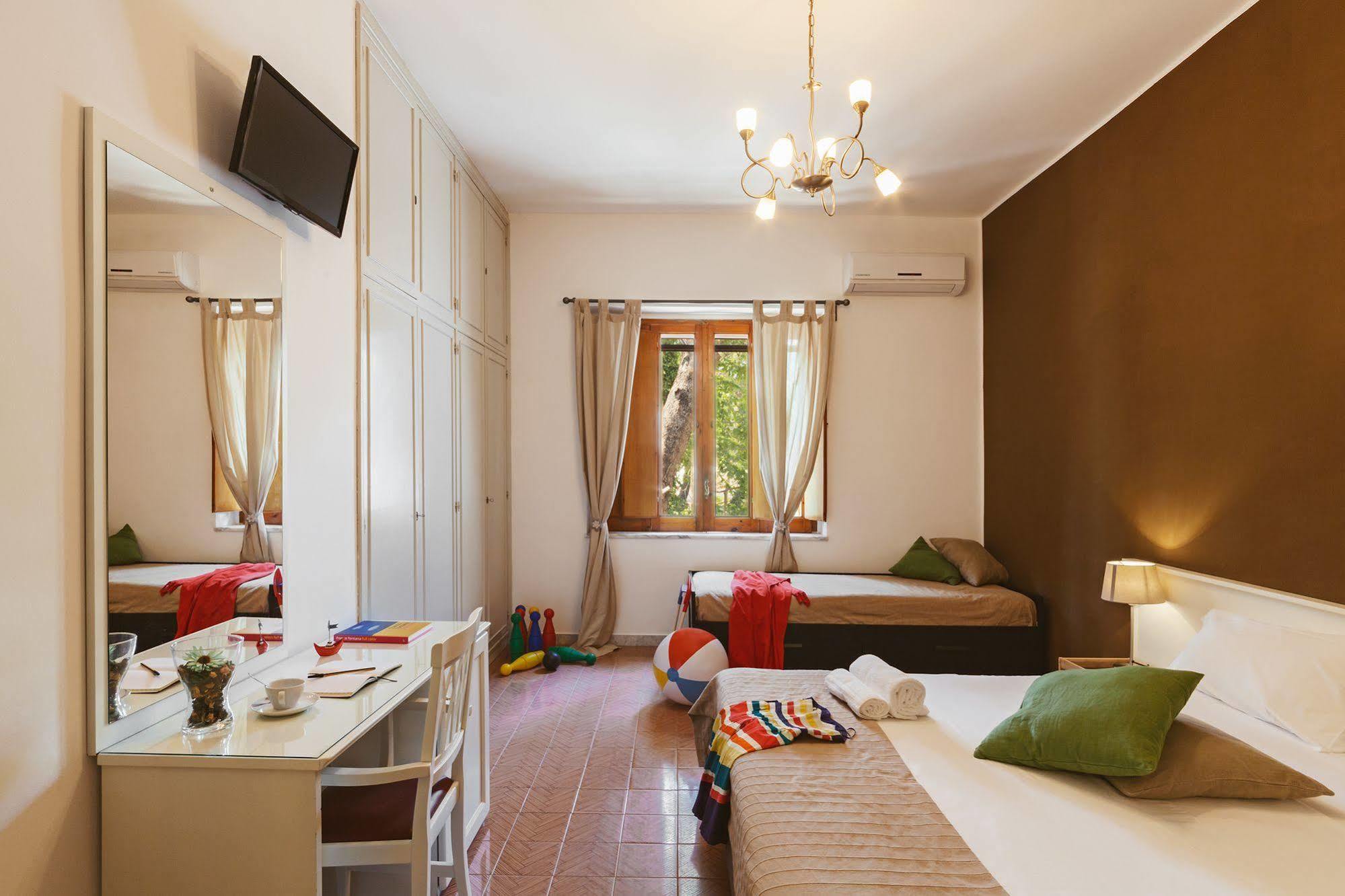 B&B Viale Dei Pini Кастелланета-Марина Екстер'єр фото